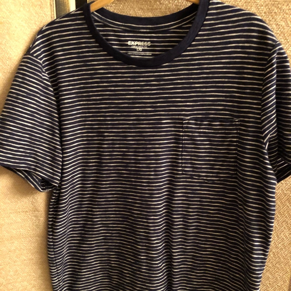Express Tee - Picture 2 of 6
